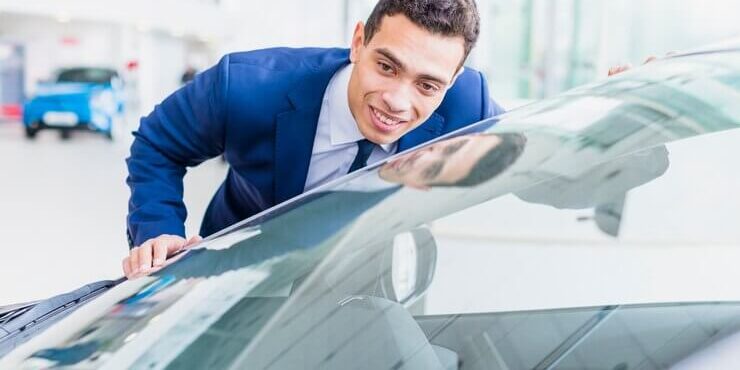 A evolução dos vidros automotivos: da história às tecnologias atuais | Blind Auto Vidros